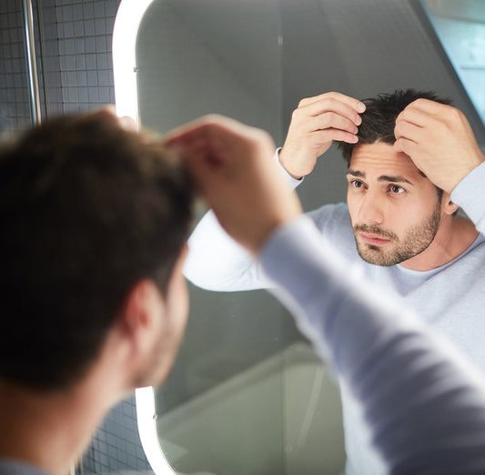 Queda de Cabelo Masculina: Entenda e Combata