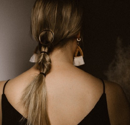 Escolha elásticos do cabelo adequados para si
