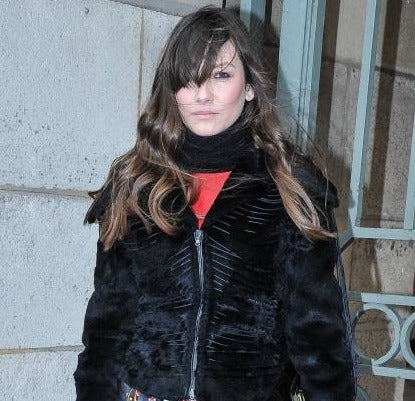 Estilo Urbano: franja lisa em cabelos wavy