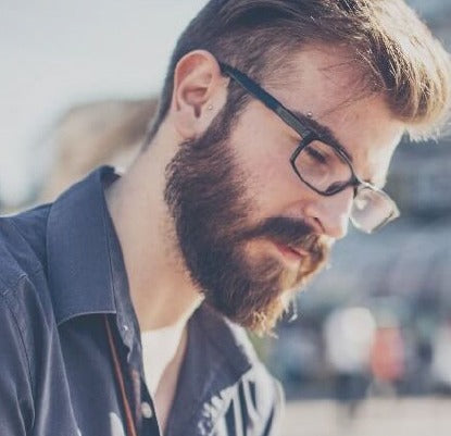 Homens: 3 cortes para usar com óculos