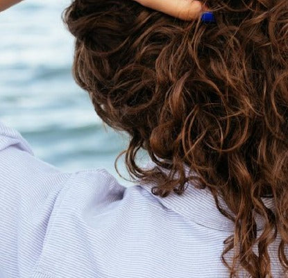 Massagem no couro cabeludo: quais os benefícios?