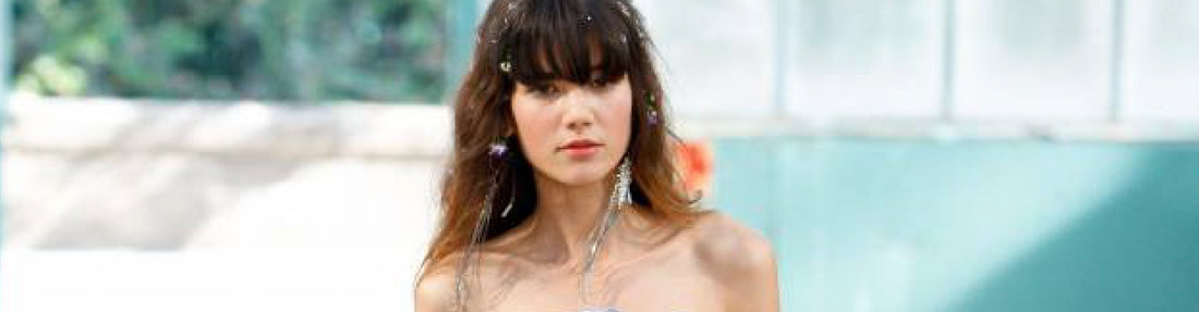 Como usar flores no cabelo?